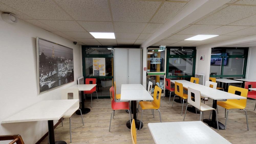 Classic Hotel - Fontenay-Trésigny Εξωτερικό φωτογραφία