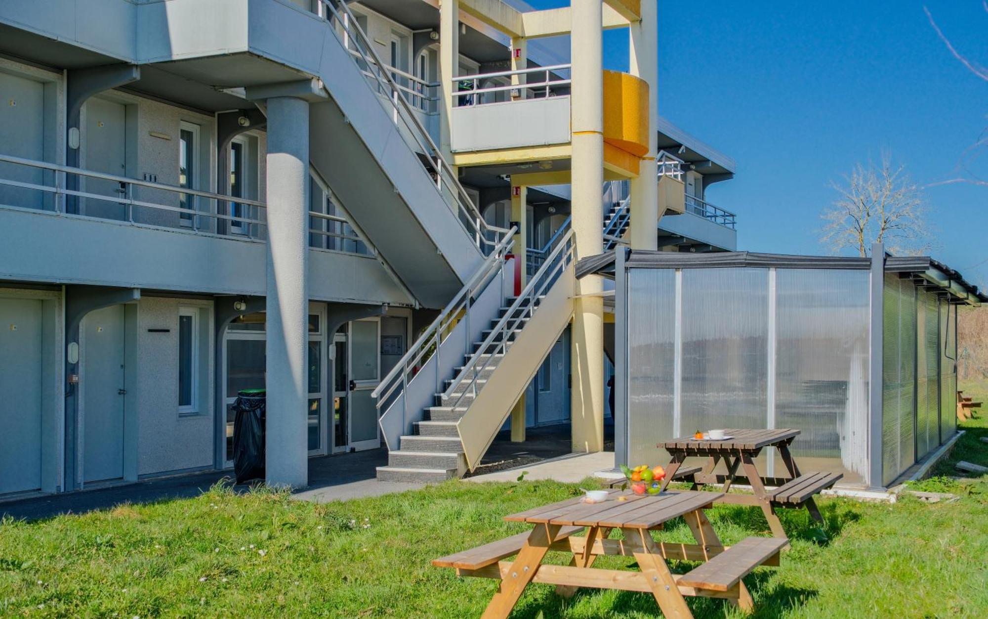 Classic Hotel - Fontenay-Trésigny Εξωτερικό φωτογραφία