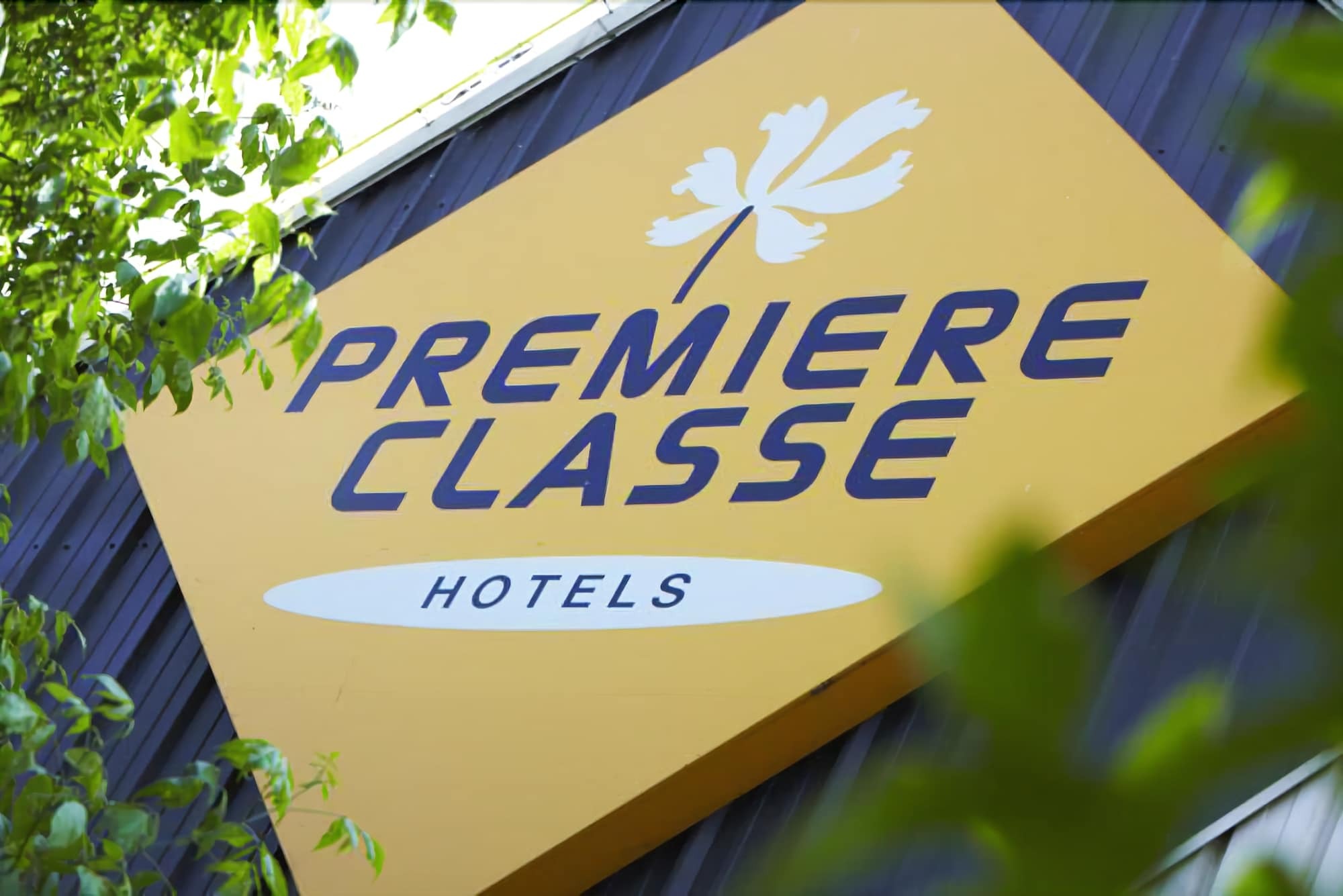 Classic Hotel - Fontenay-Trésigny Εξωτερικό φωτογραφία